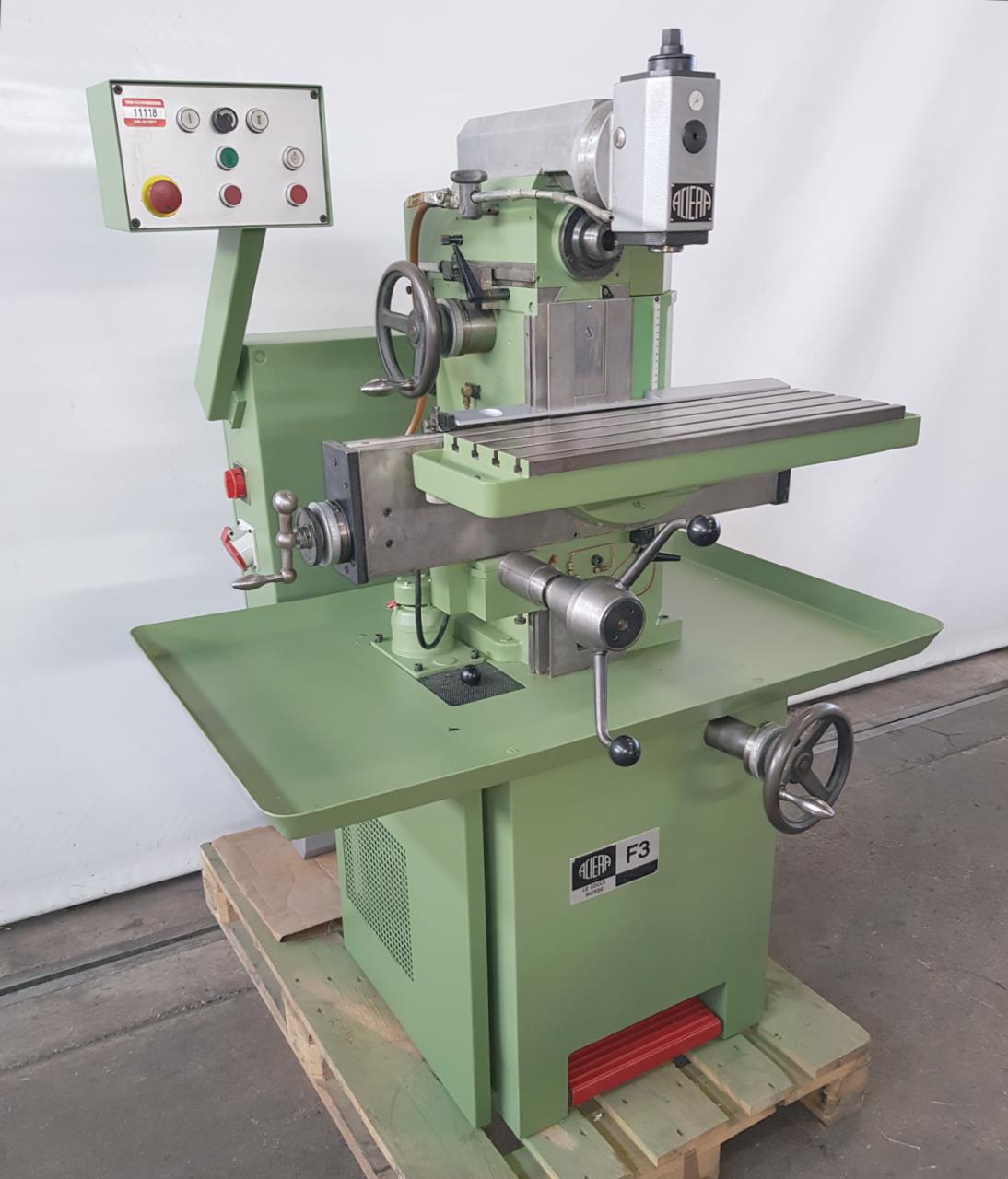 Universal Milling/ACIERA  F 3