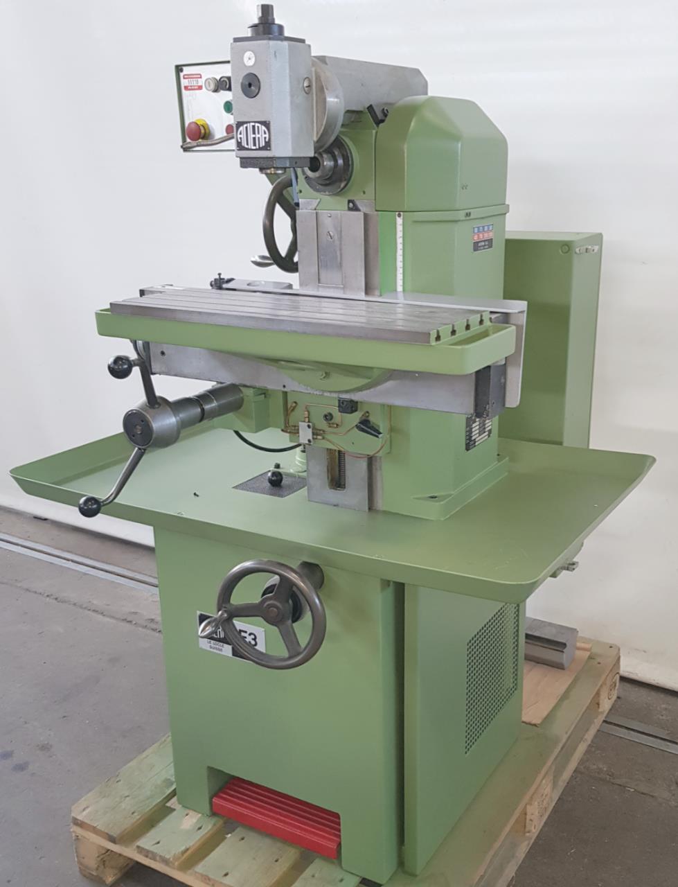 Universal Milling/ACIERA  F 3