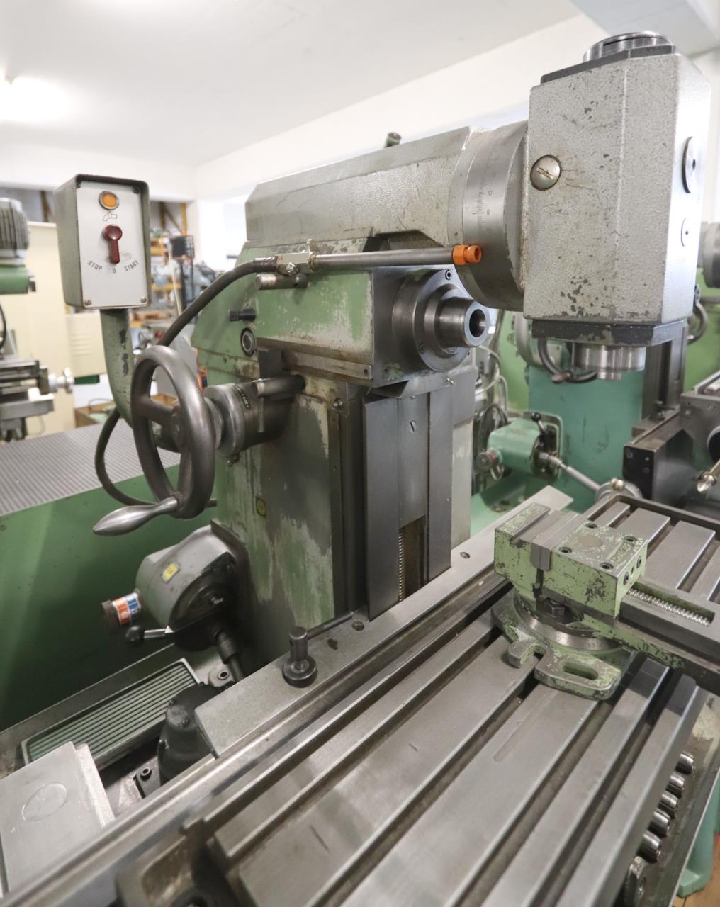 Universal Milling/ACIERA  F 3