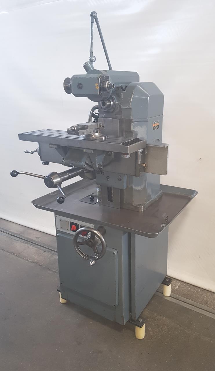 Universal Milling/ACIERA  F 3