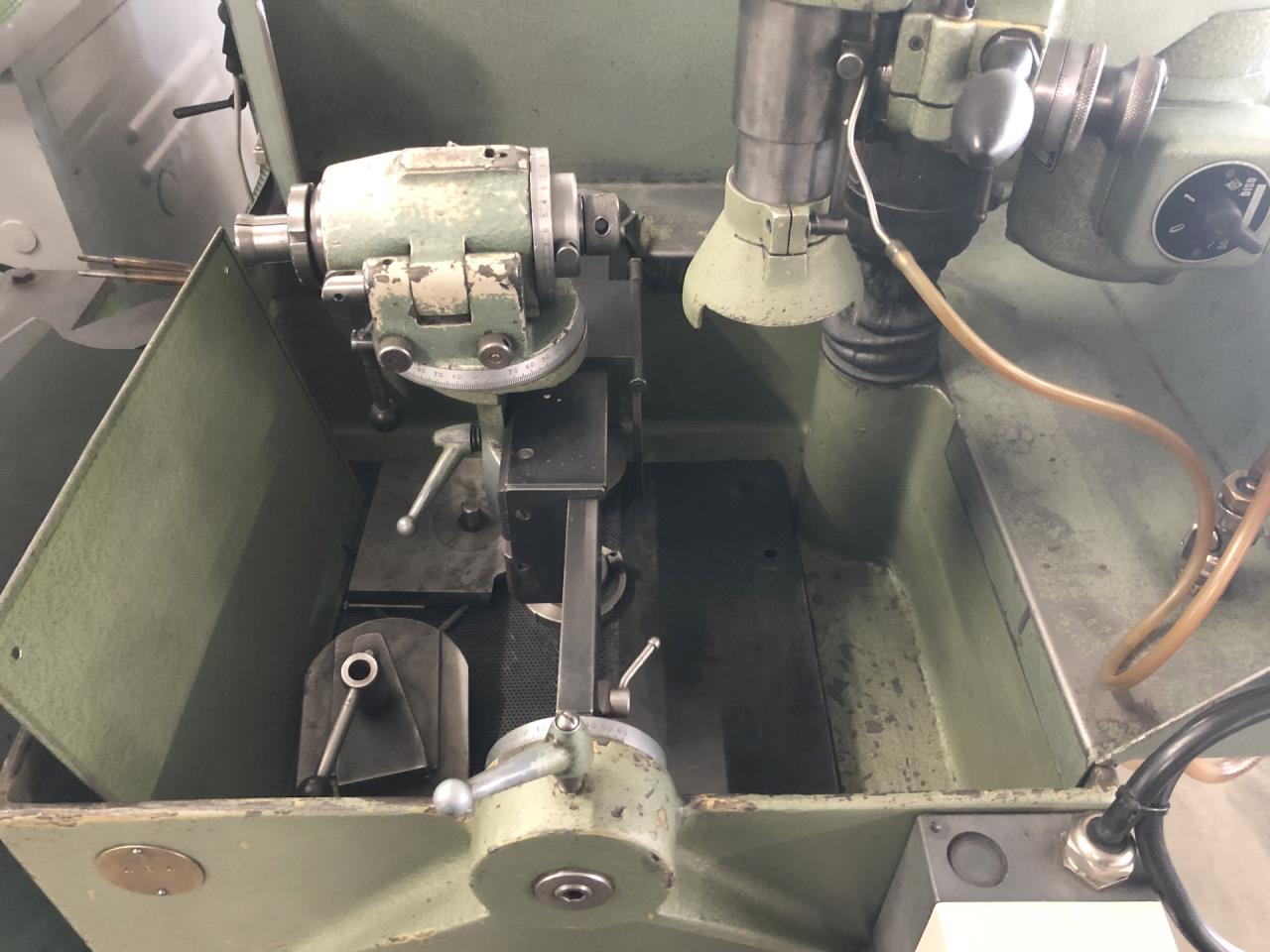 Tool & Cutter Grinders/STRAMA  75