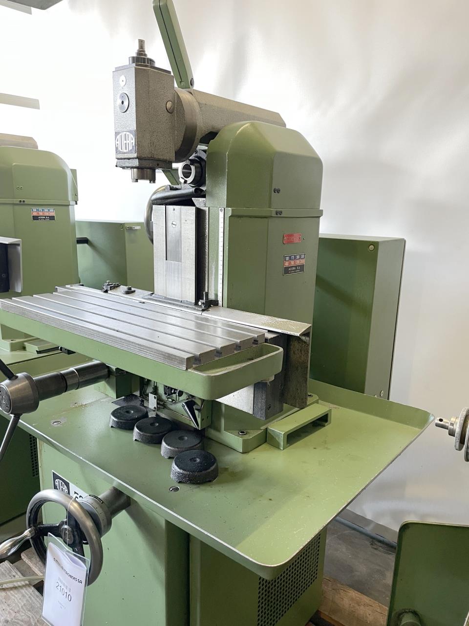 Universal Milling/ACIERA  F 3