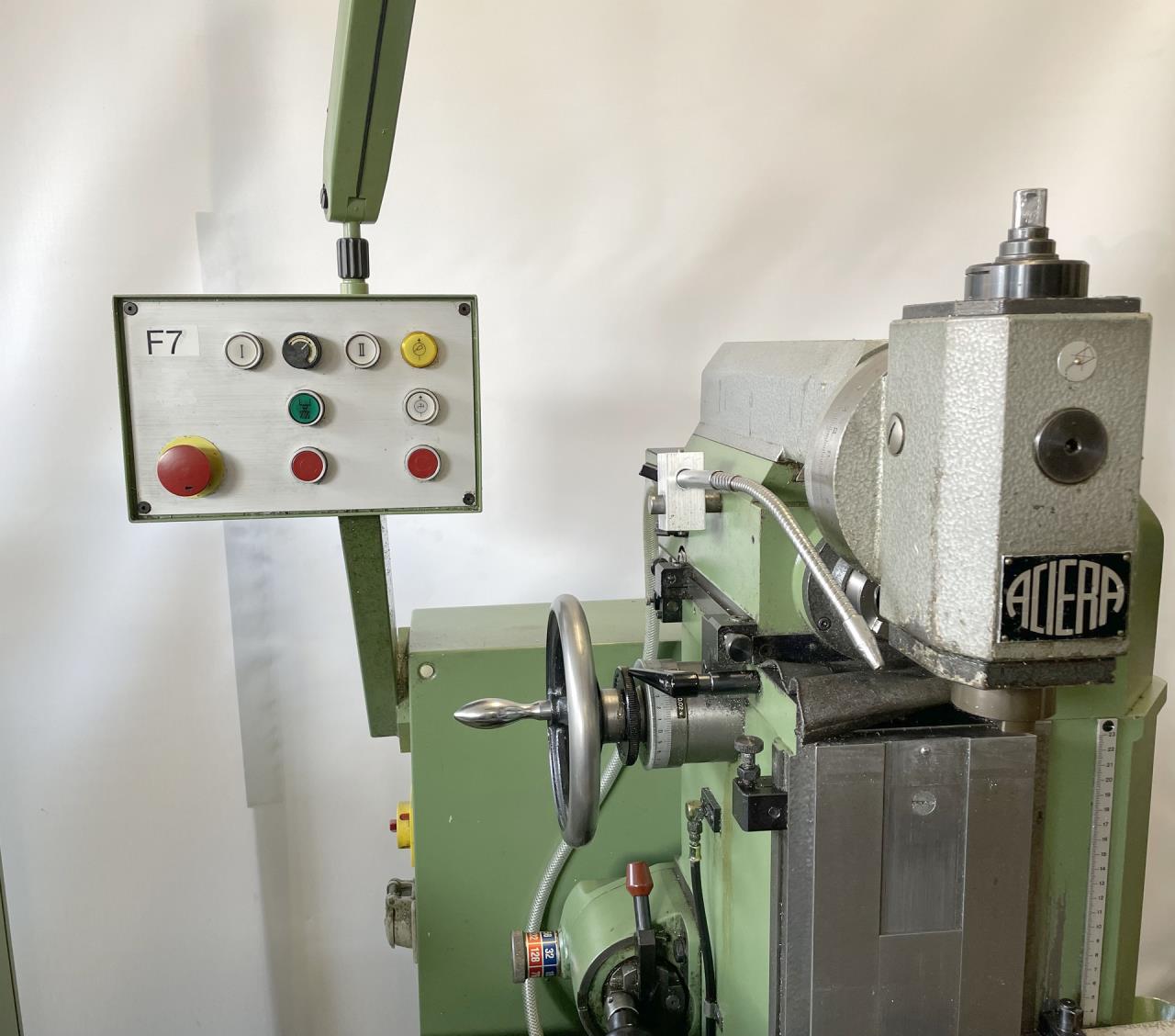 Universal Milling/ACIERA  F 3