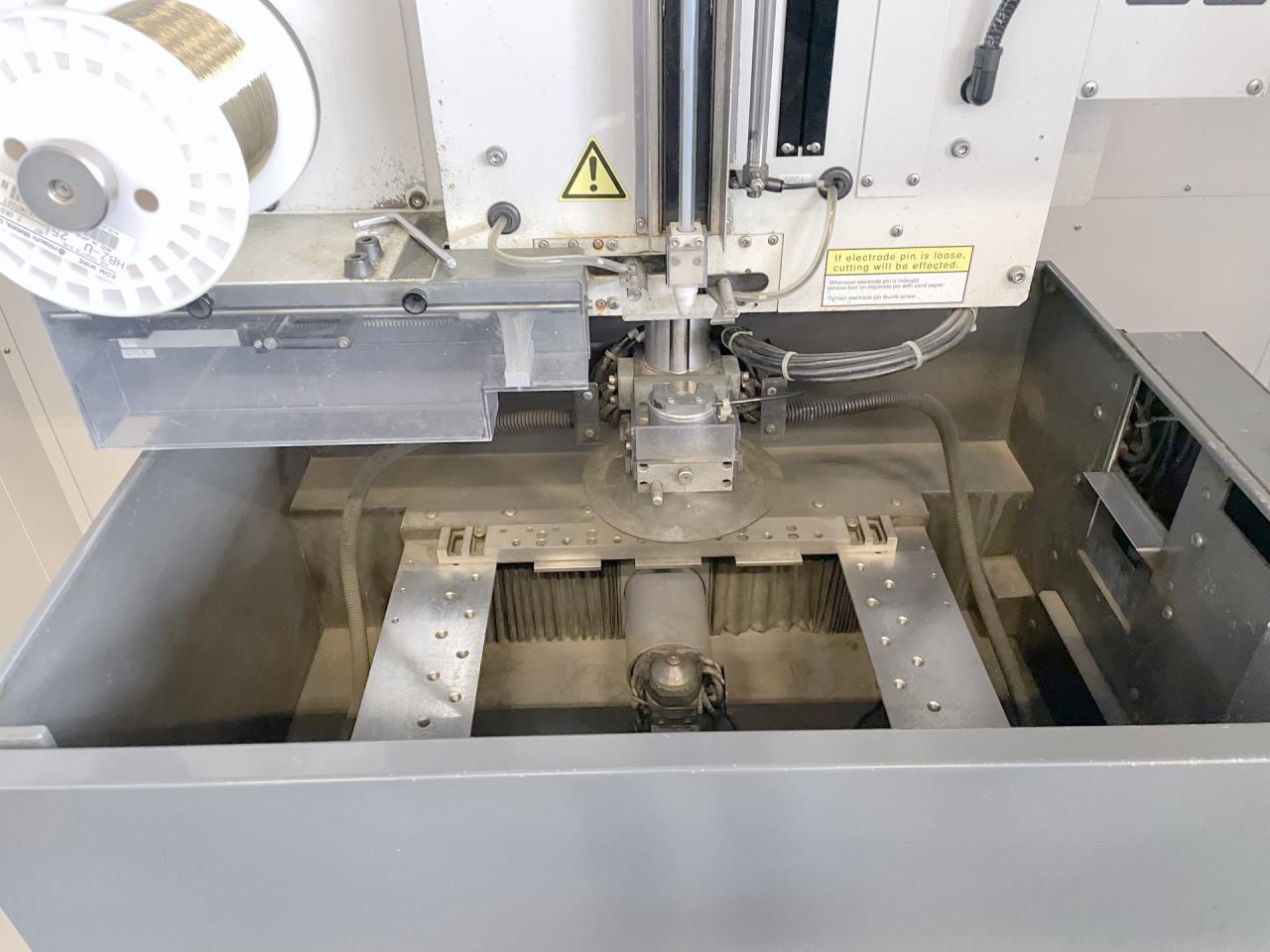 Wire Cut/FANUC  Robocut Alpha 0C