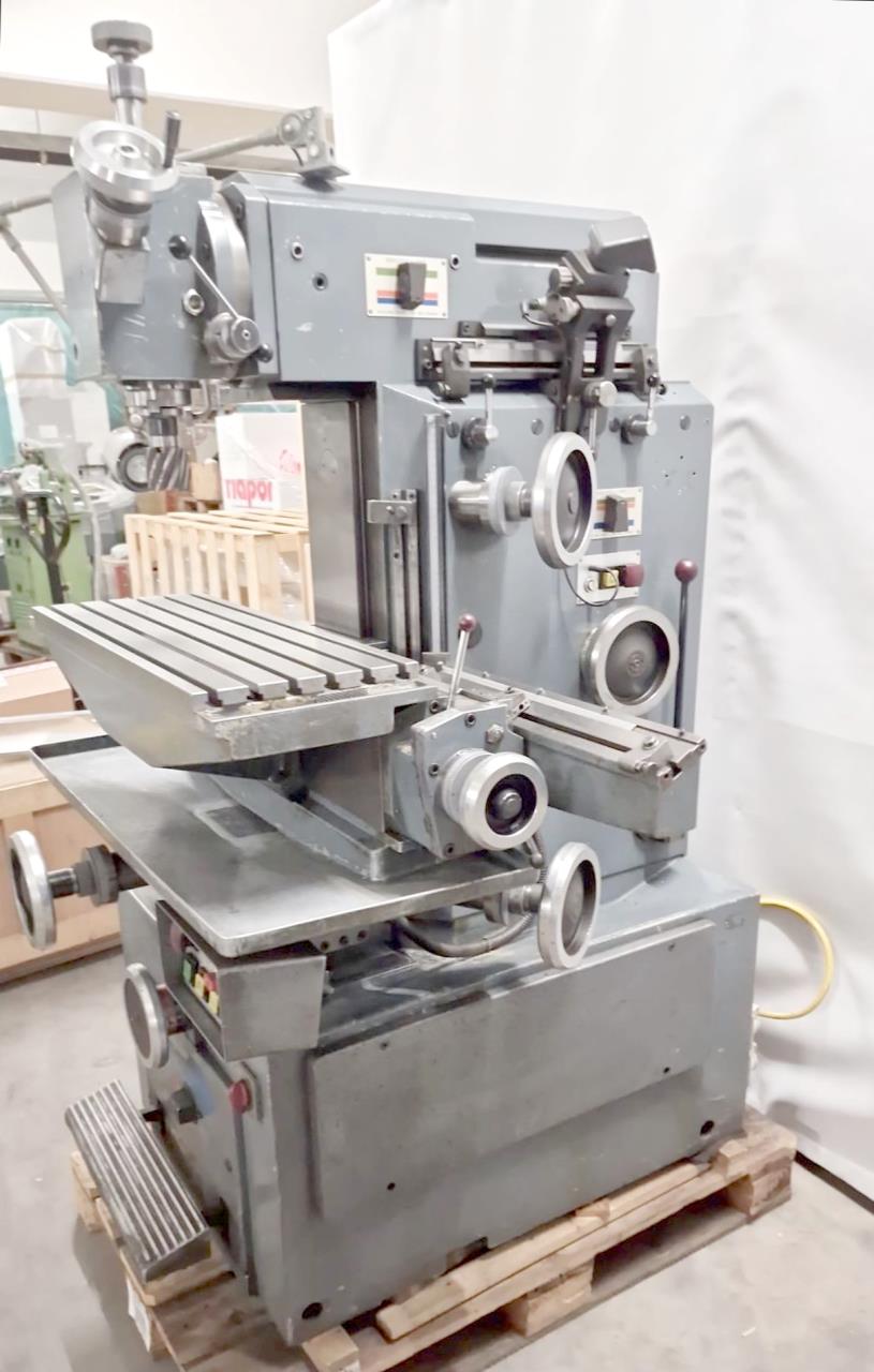 Universal Milling/ACIERA  F 5